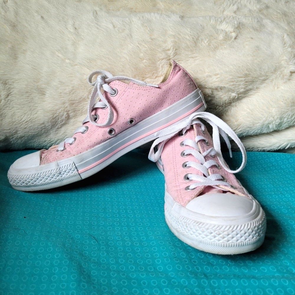 Converse Chuck Taylor All Star Ox Perforated Shoes Cherry Blossom